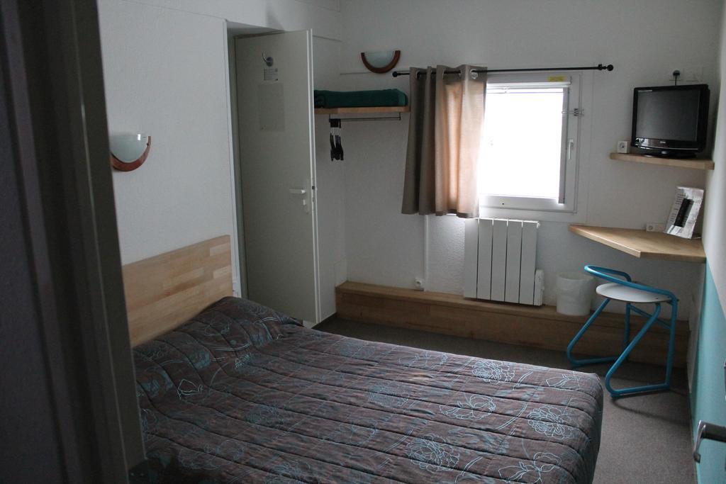 Hotel Macon La Salle Saint-Albain Room photo